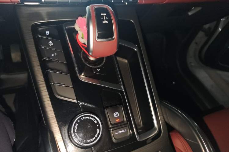 Used Geely Auto Emgrand X7 Sport 2022 Boyue X 1.8TD DCT ZhiZun Edition