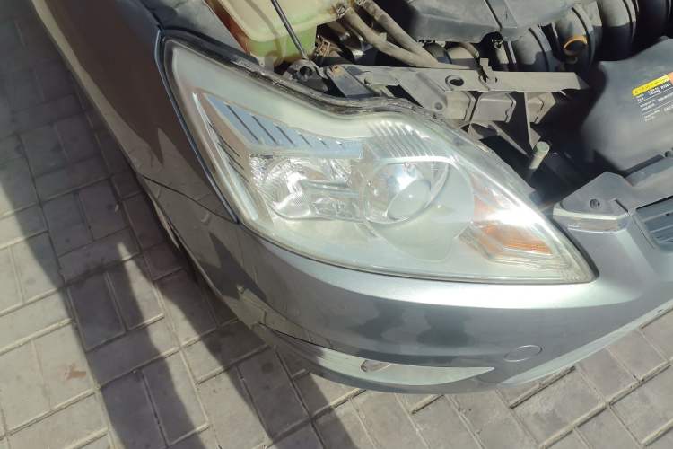 Used Ford Focus 2011 Sedan 1.8L Automatic Fashion Edition
