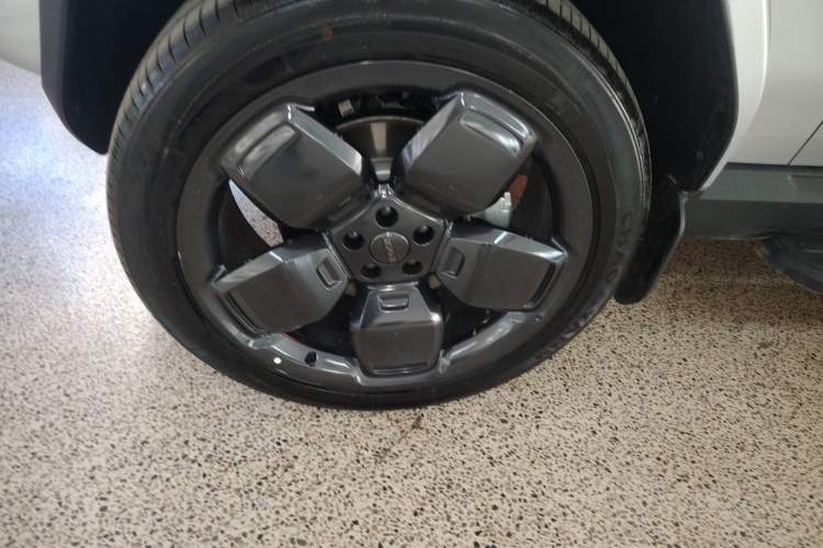 Used iCAR V23 2025 501 Four-Wheel Drive Advanced Version Exterior 4