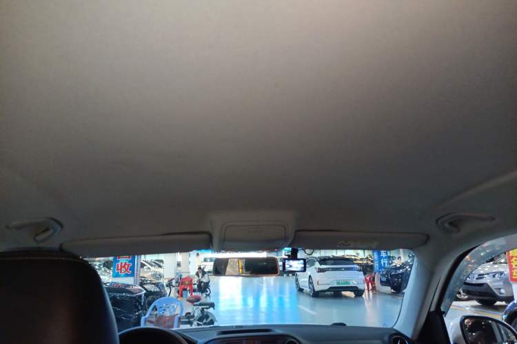 Used Volkswagen Tiguan L 2016 280TSI Automatic Two-Wheel-Drive Silk Road Style Edition
