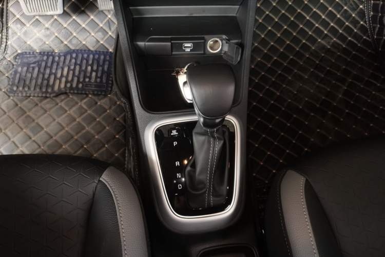 Used Kia kx1 Stonic 2019 1.4L Automatic Sport Edition China VI
