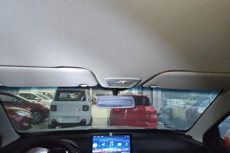 Used Baojun 510 2017 1.5L manual Comfort trim