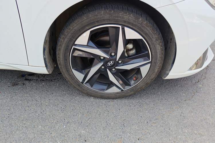 Used Hyundai Elantra 2021 1.5L CVT LUX Prestige Edition