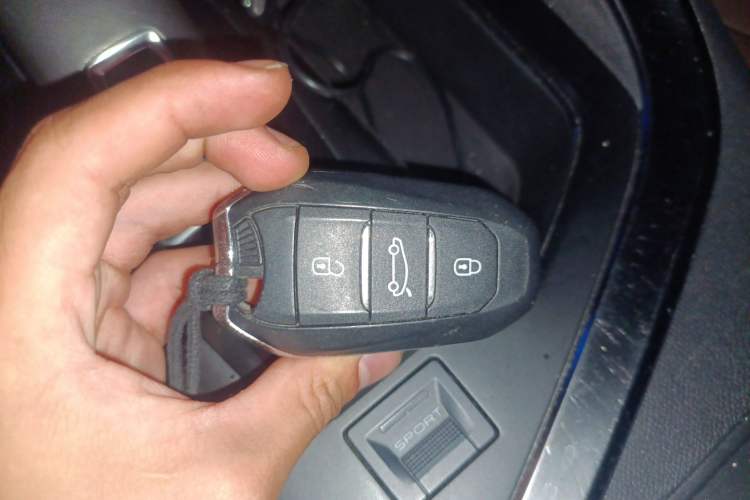 Used Peugeot 5008 2017 380THP 7-Seater Luxury GT Edition