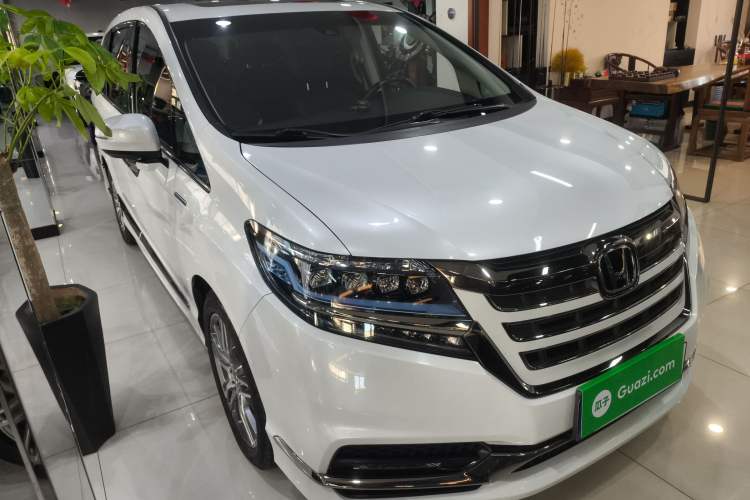 Used Honda Elysion 2019 2.0L Hybrid Luxury Edition
