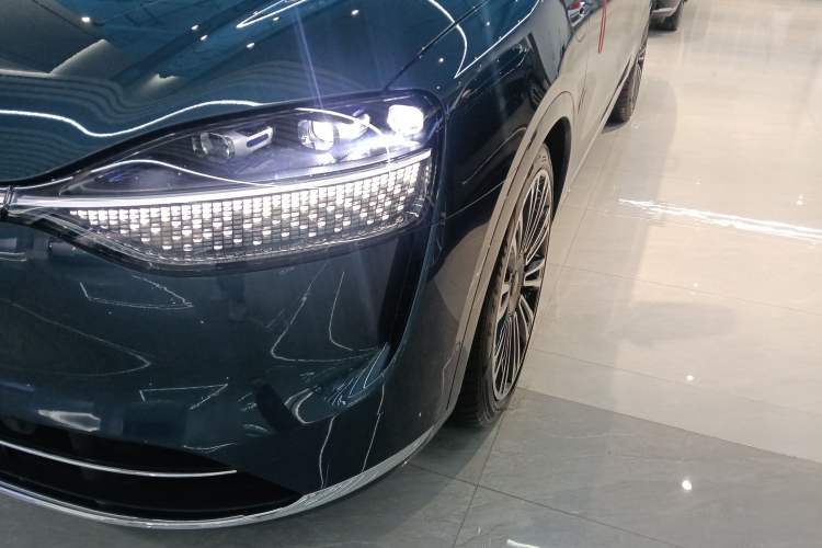 Used Hima AITO M9 2024 Range-Extended Ultra Version 52 kWh 6-Seater Model
