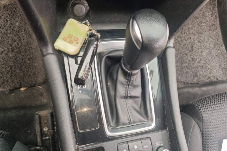 Used Mazda 3 Axela 2017 Sedan 1.5L Automatic Luxury Model China VI Standard
