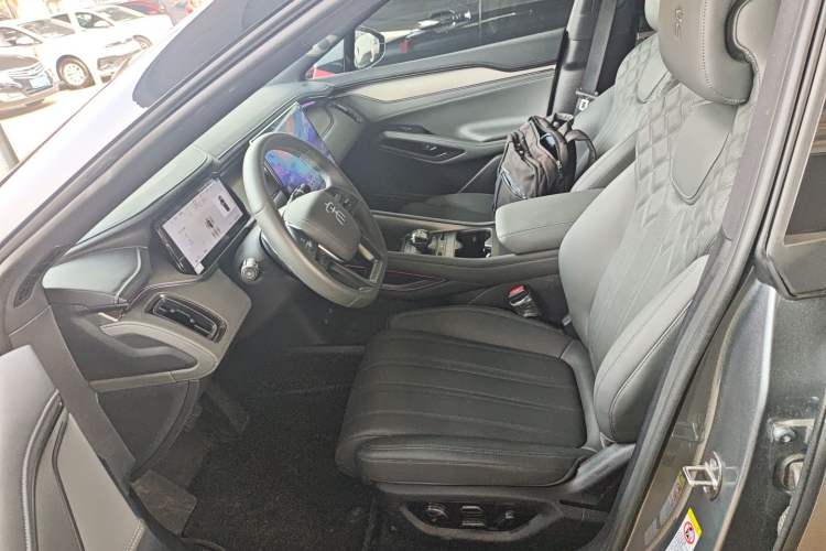 Used BYD Song L EV 2025 Intelligent Driving Version 662 km LiDAR Excellence Edition
