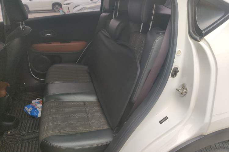 Used Honda Vezel 2016 1.8L CVT Front-Wheel Drive Pioneer Edition Left Rear Seat