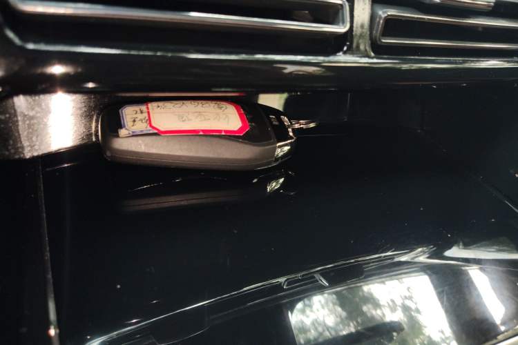 Used BYD Tang New Energy 2023 DM-i Champion Edition 112KM Prestige Model Vehicle Key