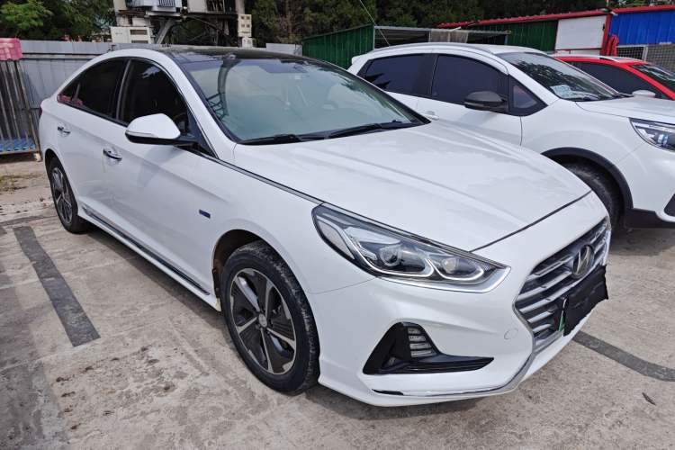 Used Hyundai Sonata Plug-in Hybrid 2018 2.0 PHS Smart Connect Version China VI Standard