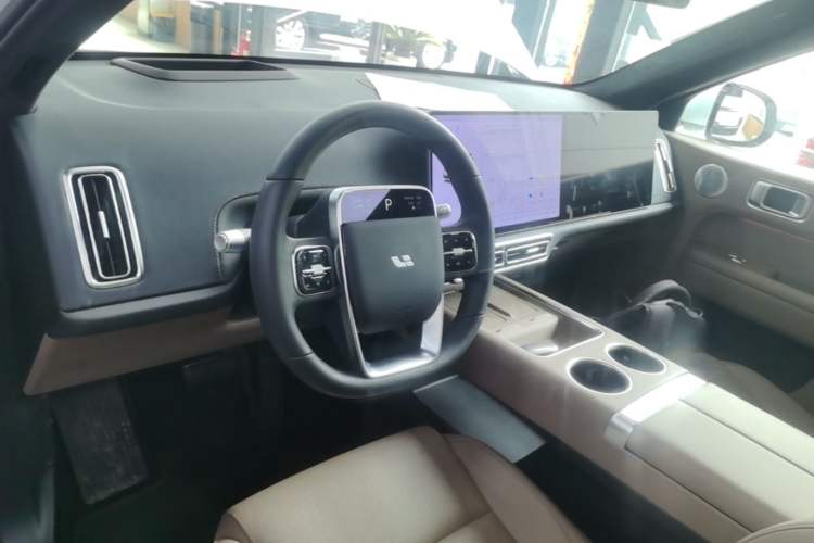 Used Li Auto L6 2025 Pro Smart Refresh Edition Steering Wheel