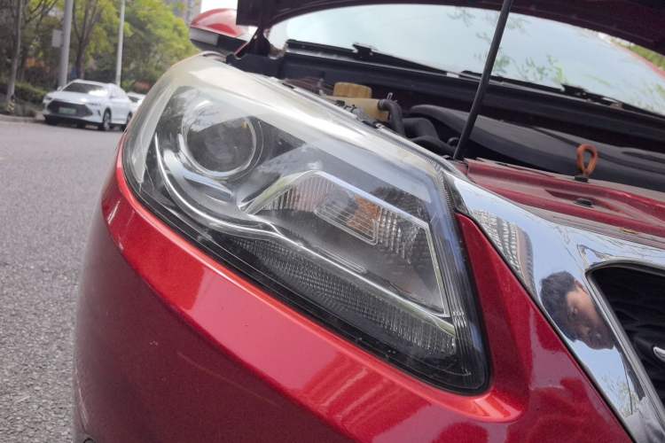 Used Chery Arrizo 7 2015 1.6L CVT ZhiXiang Edition Right Front Headlight