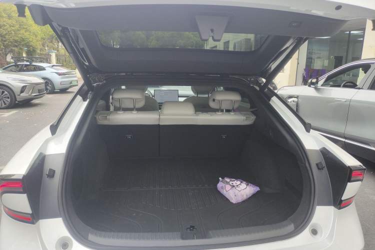 Used XPeng P7+ 2024 Ultra-Long Range Max Trunk