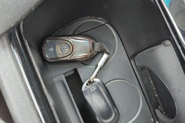 Used Buick GL6 2018 18T 6-Seater Luxury Model Interior 1