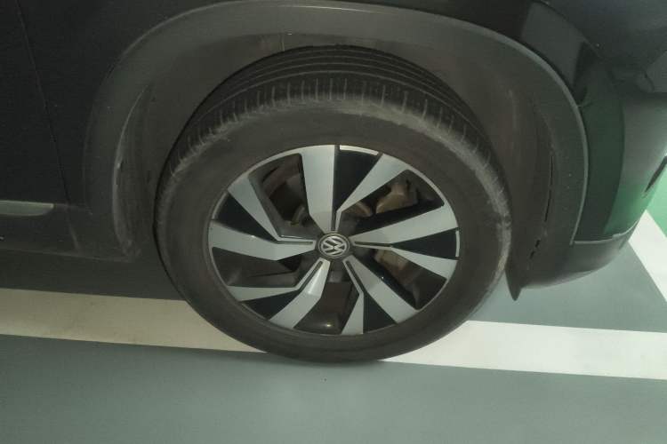 Used Volkswagen Tayron 2019 330TSI Two-Wheel Drive Luxury Model China VI Standard
