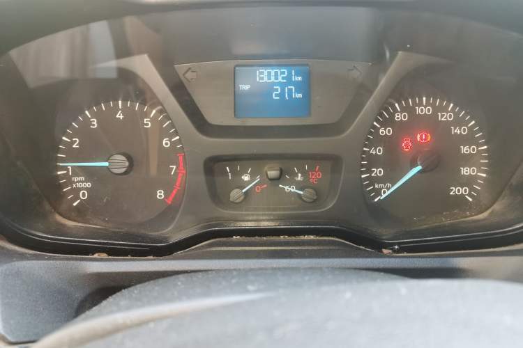 Used Ford Transit 2017 2.0T Gasoline Multi-Purpose Commercial Vehicle Short Wheelbase Low Roof China V Standard