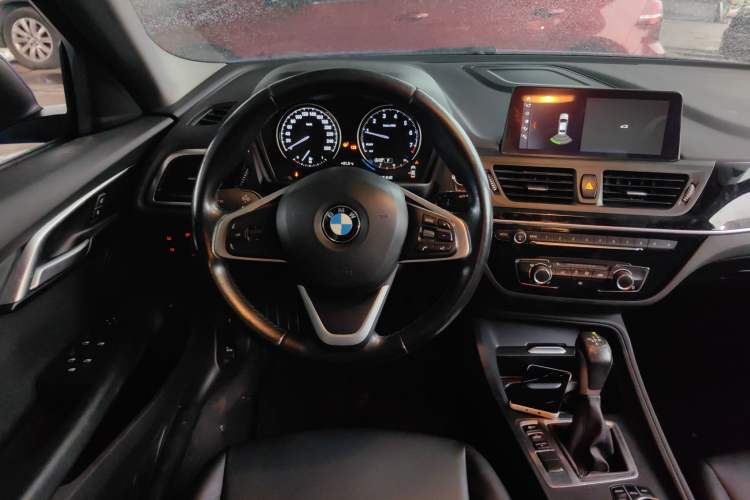 Used BMW 1 Series 2019 118i Fashion Model Steering Wheel