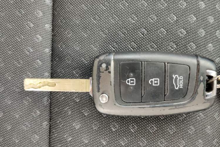 Used Hyundai Celesta 2018 1.6L Automatic GL Enjoyment Version China V Standard Vehicle Key