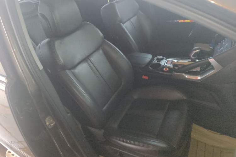 Used Peugeot 3008 2015 1.6THP Automatic Trend Edition Right Front Seat