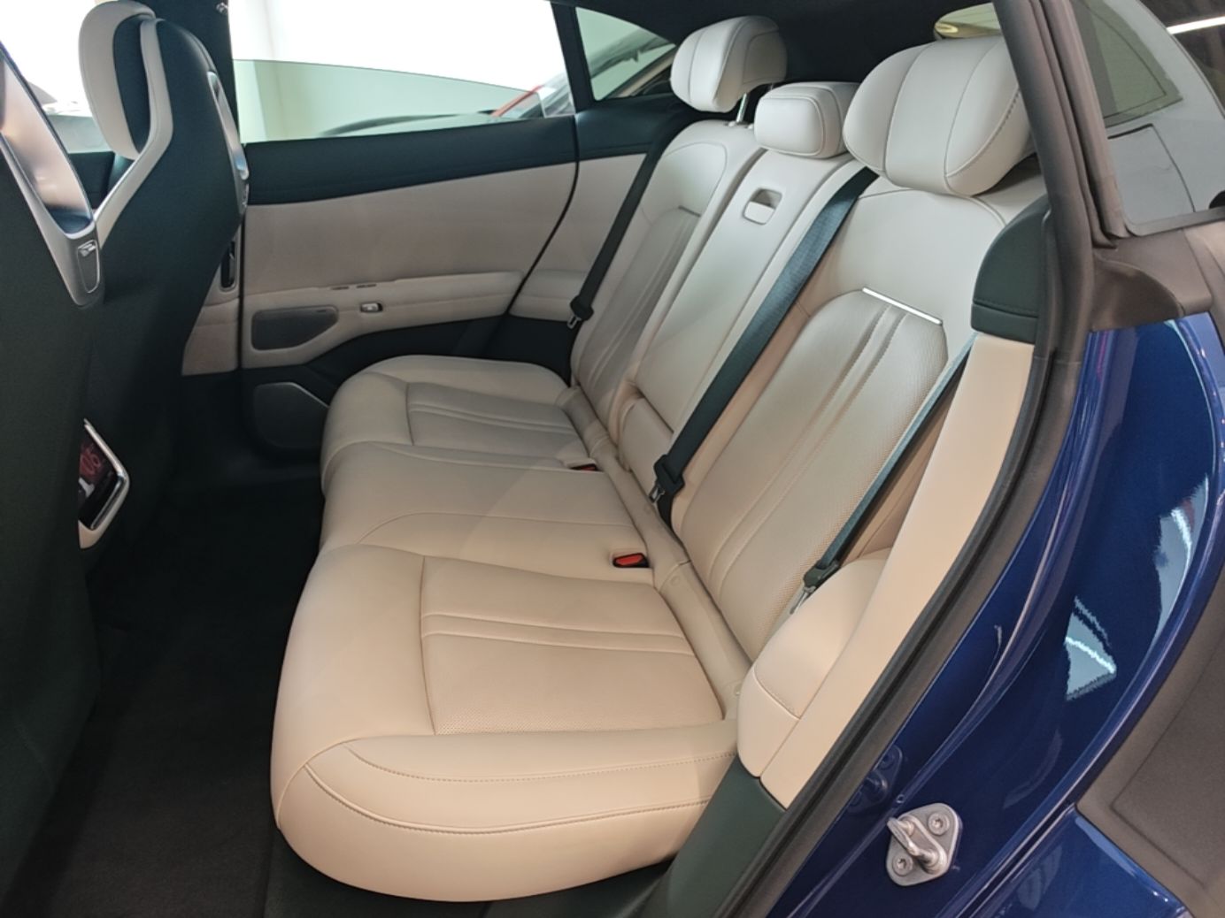 Xiaomi Auto YU7 2025 Ultra-Long Range High-Performance All-Wheel-Drive Max Edition — снимка 20