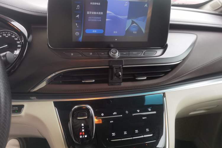 Used Buick GL8 2023 Land Executive Class Comfort Model