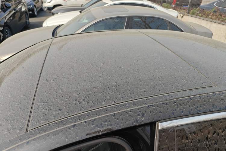 Used Mercedes-Benz E-Class 2017 E 300 L Sporty and Stylish Model