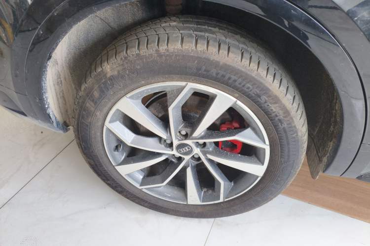 Used Audi Q5L 2025 quattro 45th Anniversary Edition 40 TFSI Luxury Dynamic Model
