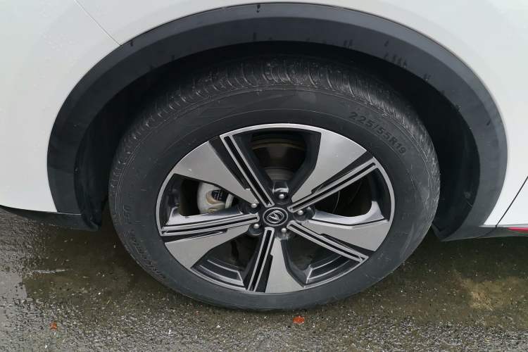Used CHANGAN CS55PLUS 2022 2nd Generation 1.5T DCT Prestige Version Left Front Wheel Hub