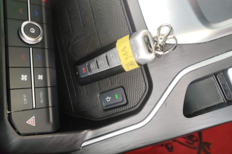 Used Wey VV6 2021 2.0T Two-Wheel Drive Smart Plus
