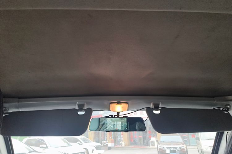 Used Wuling Rongguang New Truck 2019 1.5L Double-Cab China VI L3C Headliner
