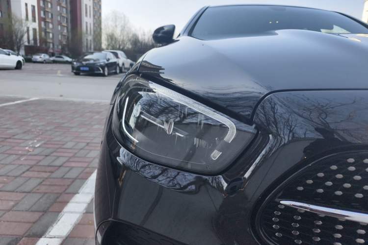 Used Mercedes-Benz E-Class New Energy 2022 Second Facelift E 350 e L Plug-in Hybrid Sports Sedan
