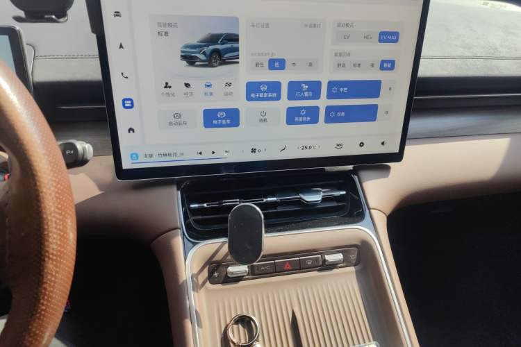 Used Wuling Xingguang S 2024 130 km Flagship Version