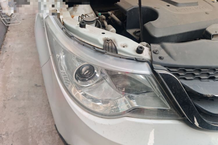 Used Baojun 730 2014 1.5L manual Comfort ESP version 7 seats
