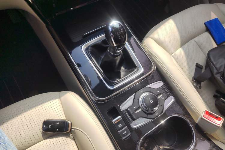 Used Oshan Cosmos 2019 1.5T Manual Smart Version China V Standard