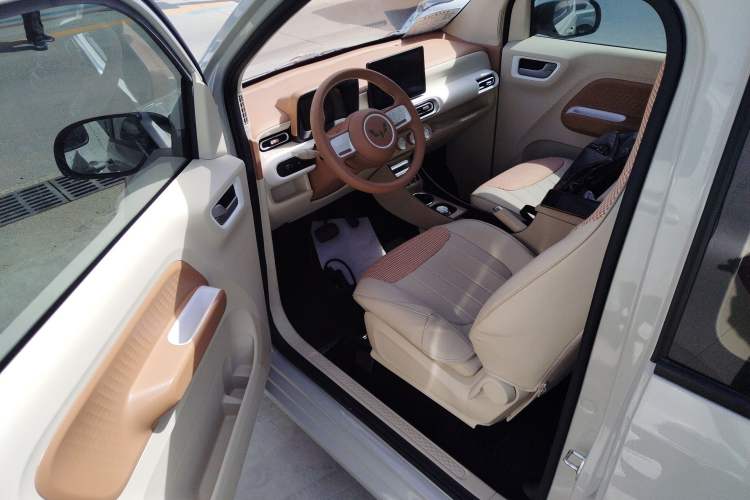 Used Wuling Hongguang MINIEV 2024 3rd Generation 215km Youth Edition Driver Seat