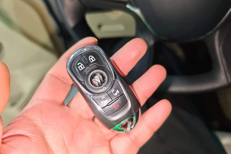 Used Buick GL8 2023 ES Lu Zun Deluxe Model