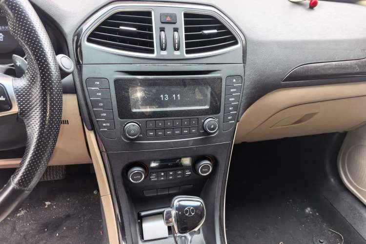 Used BAIC Senova D70 2013 2.3T Elite Edition
