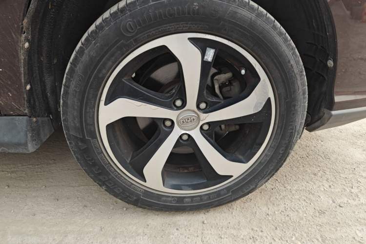 Used BYD S7 2015 2.0T Upgraded Automatic Luxury Version Exterior 7