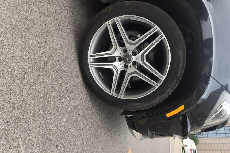 Used Mercedes-Benz GL-Class 2015 GL 400 4MATIC Dynamic Model