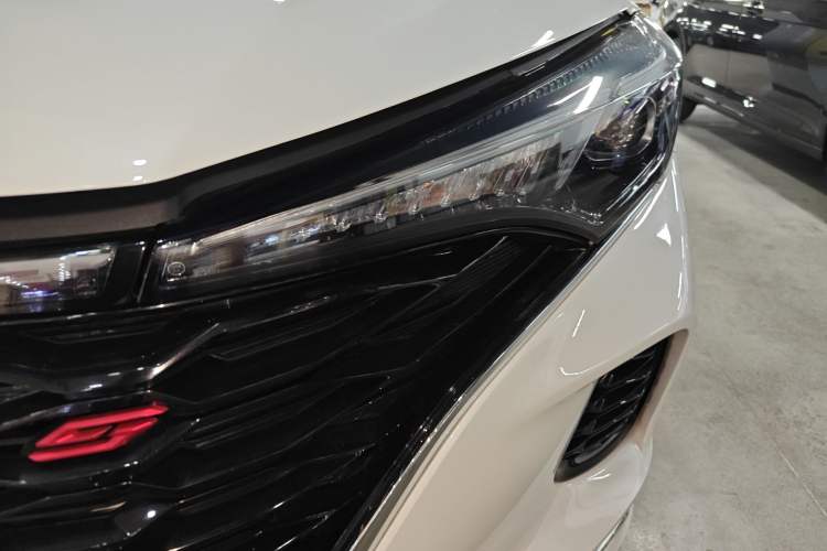 Used CHANGAN Eado 2021 PLUS Blue Whale NE 1.4T GDI DCT Flagship Model Left Front Headlight