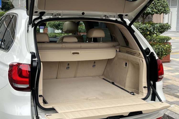 Used BMW X5 2013 xDrive35i U.S. specification
