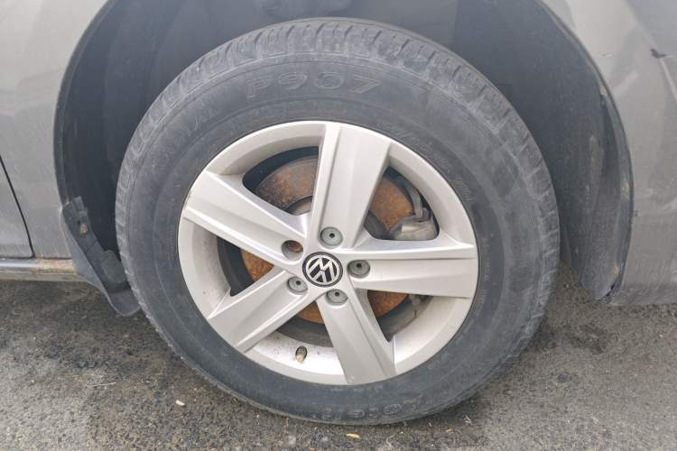 Used Volkswagen Bora 2013 1.6L Manual Fashion Edition