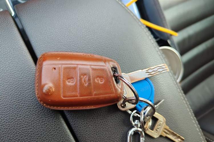 Used Volkswagen Teramont 2017 530 V6 Four-Wheel Drive Luxury Edition Vehicle Key