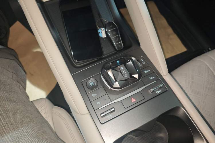 Used BYD Yuan UP 2024 401KM Leading Edition