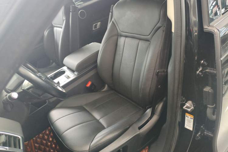 Used Land Rover Discovery 2018 2.0T SE