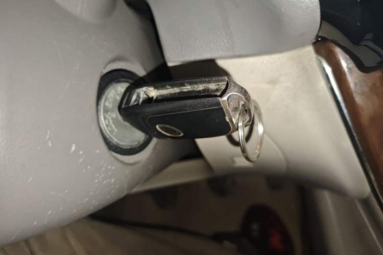 Used Nissan Sylphy 2012 Classic 1.6XL Manual Luxury Edition Vehicle Key