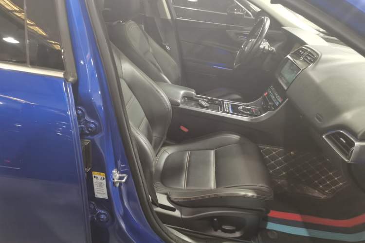 Used Jaguar XEL 2019 2.0T 200 PS Deluxe Edition
