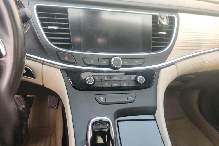 Used Buick LaCrosse 2016 30H Elite Edition