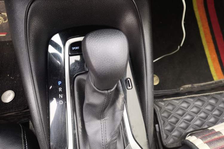 Used Toyota Levin 2019 185T CVT Luxury Edition China VI Standard Gear Lever